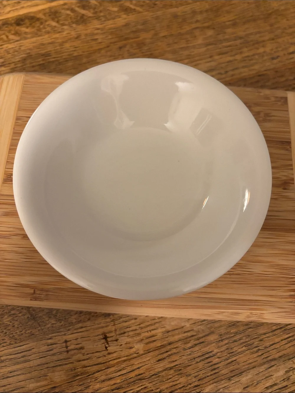 Iti Restaurant White 4 piece Ceramic Bowl Set. Vintage Date Feb. 2004